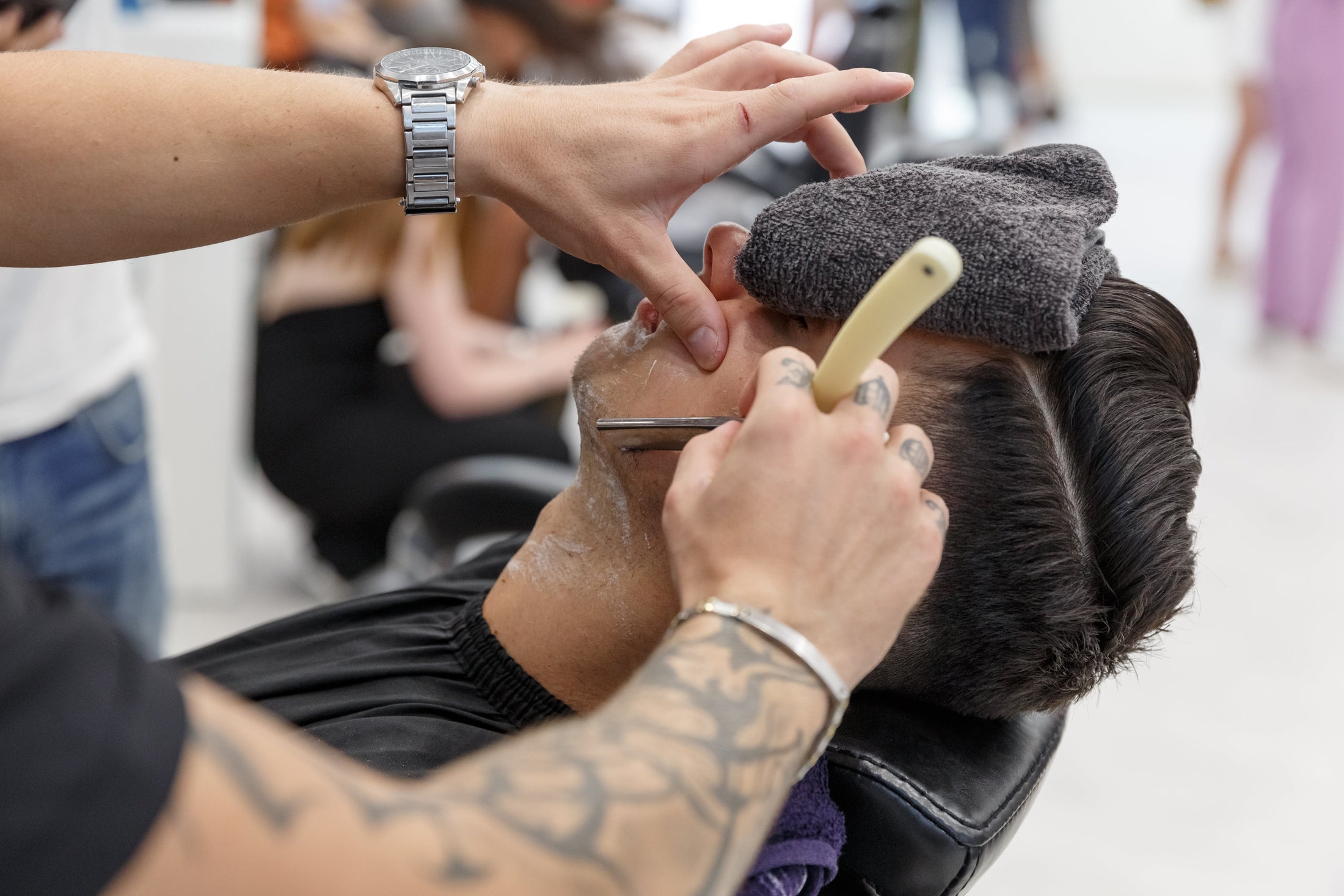 ŌBARBIER Coiffeur Nantes Bretagne homme - Barbier Réservation en ligne